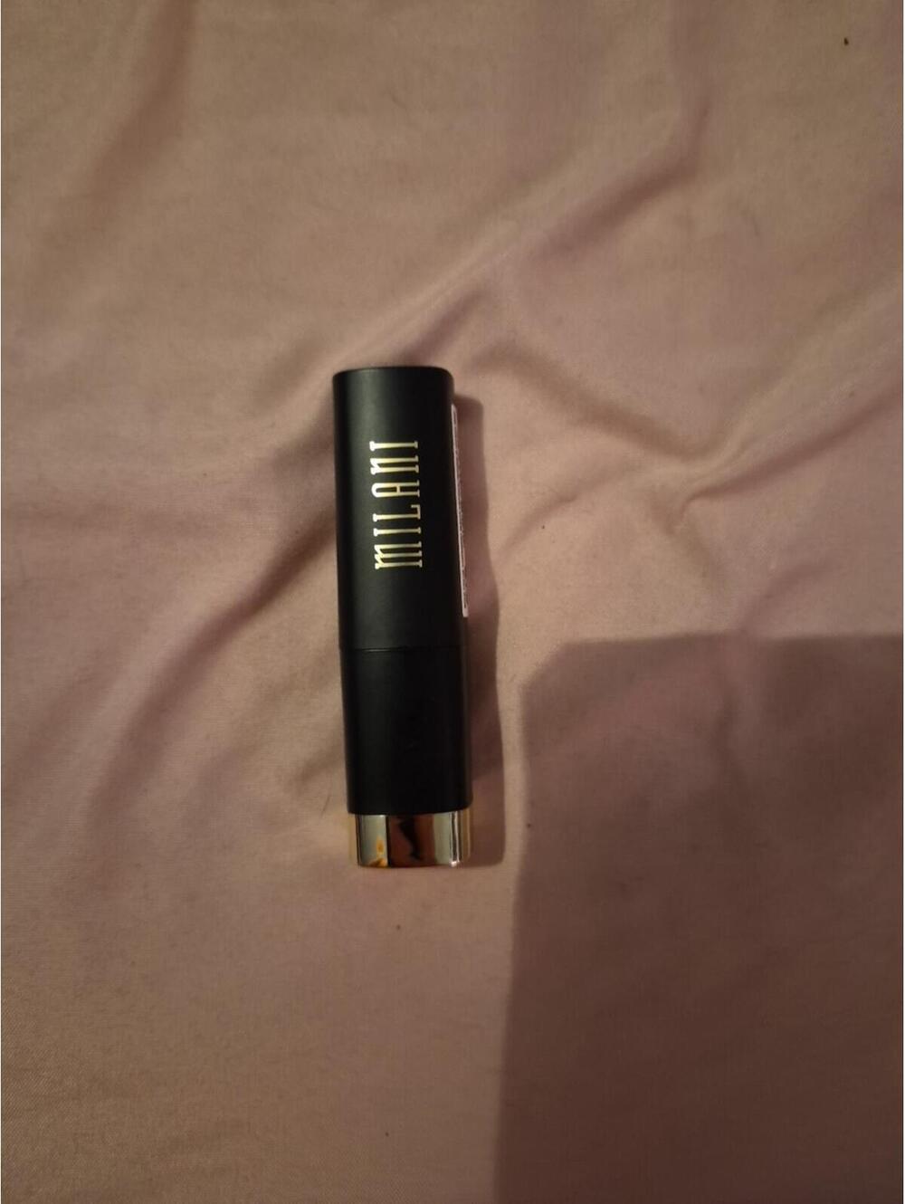 Milani Bold Matte Lipstick #25 "I am Brave", Opened